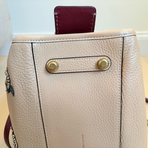 Retail Coach 1941 Rogue 30 Beechwood with leather appliqué rhinestone. - Picture 5 of 16